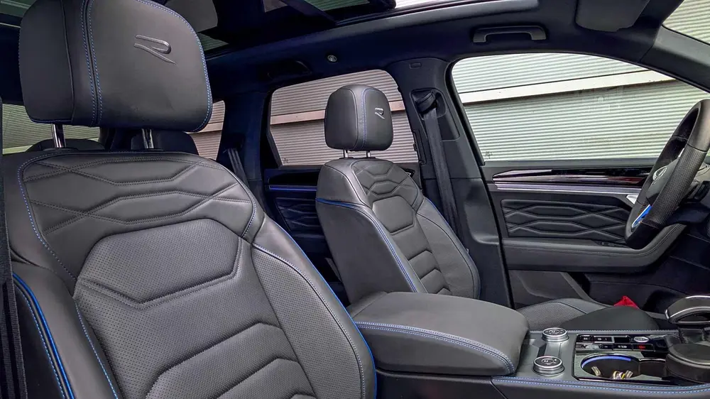Volkswagen Touareg R 3.0 TSI eHybrid 462pk 4MOTION | SoH 100 uit 2025, foto 17