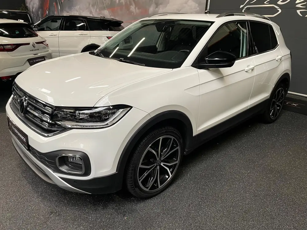 Volkswagen T-Cross Style NAVI 150 PK 18"" uit 2020