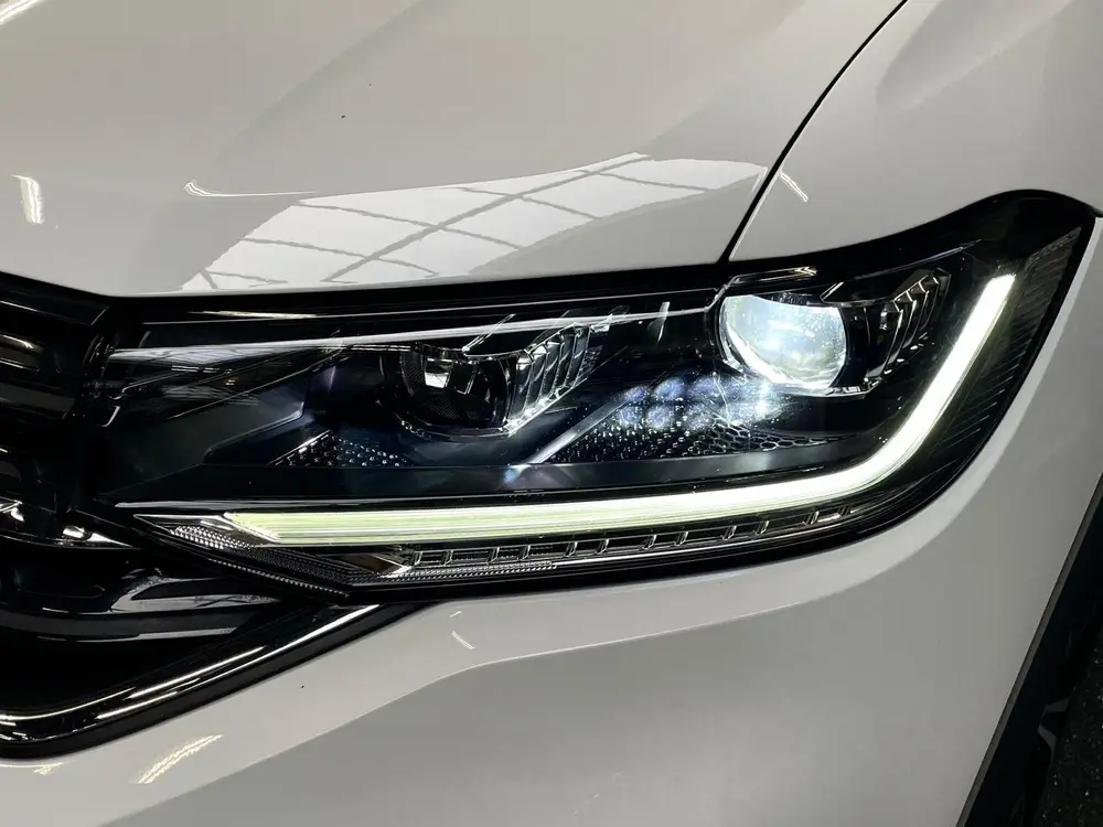 Volkswagen T-Cross Style NAVI 150 PK 18"" uit 2020, foto 13