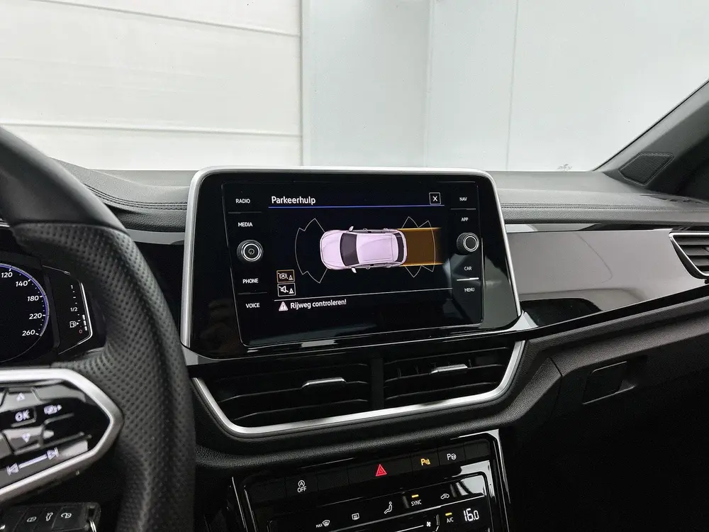 Volkswagen T-Roc 1.0 TSI R-Line | 110 PK | Apple Carplay / A uit 2023, foto 13