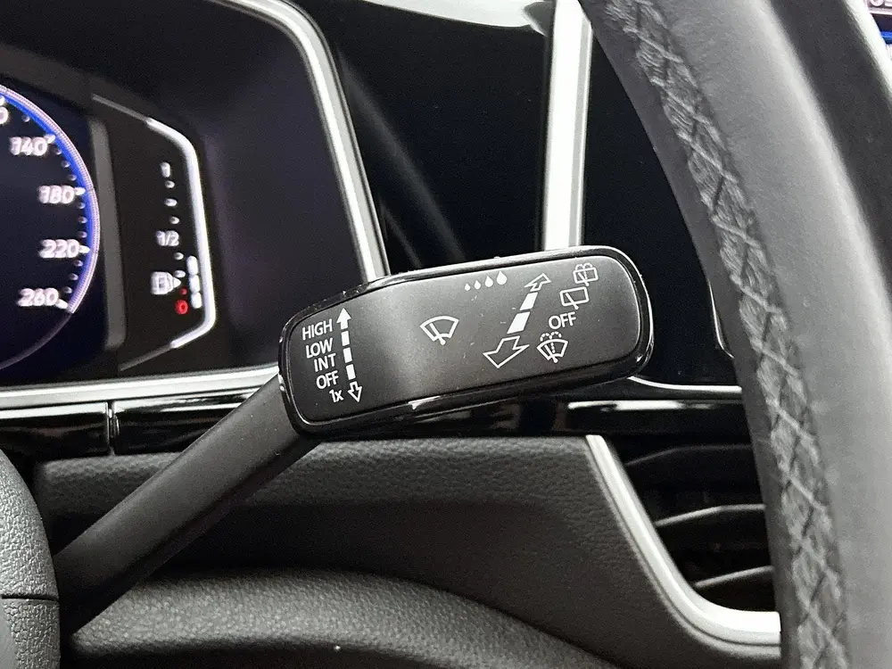 Volkswagen T-Roc 1.0 TSI R-Line | 110 PK | Apple Carplay / A uit 2023, foto 9