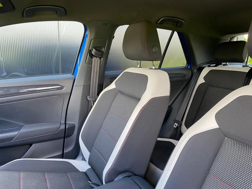 Volkswagen T-Roc 1.5 TSI Sport Business R | Camera | Trekhaa uit 2019, foto 11