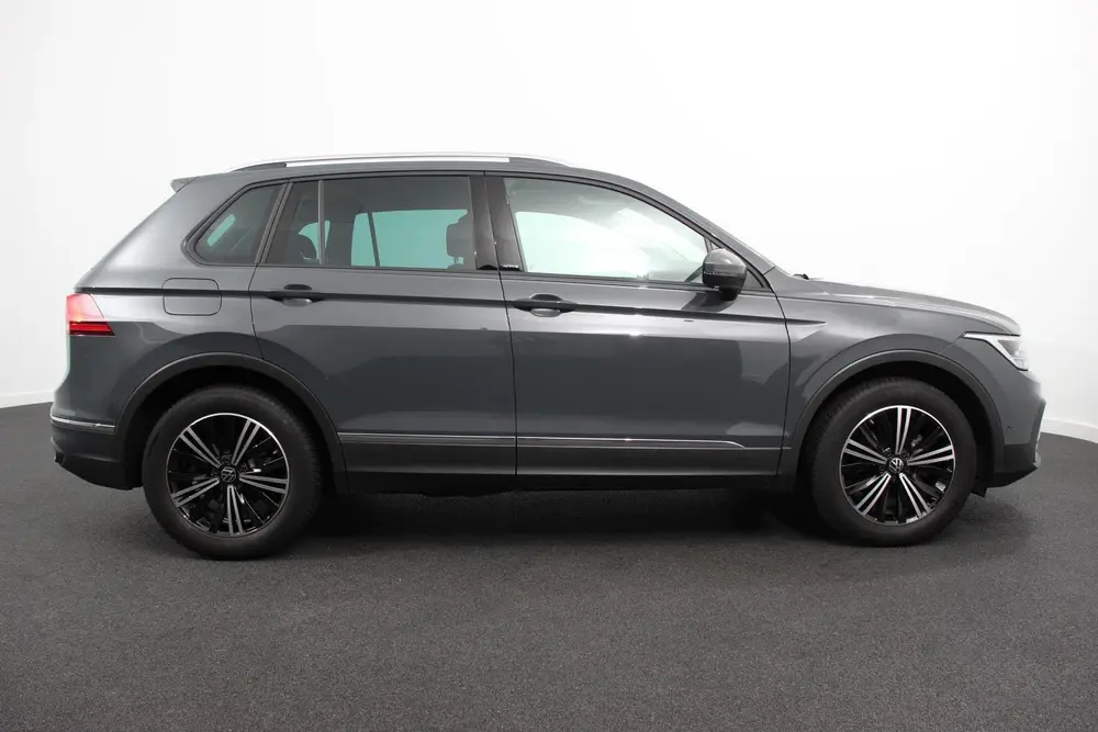 Volkswagen Tiguan 1.5 TSI DSG Active Navigatie App connect W uit 2023, foto 6