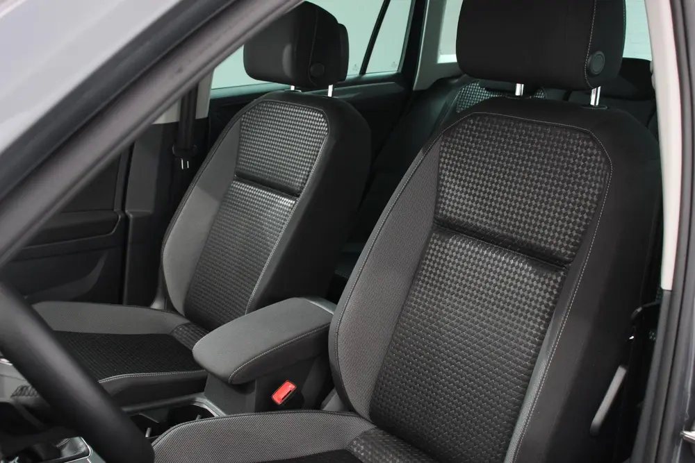 Volkswagen Tiguan 1.5 TSI DSG Active Navigatie App connect W uit 2023, foto 9