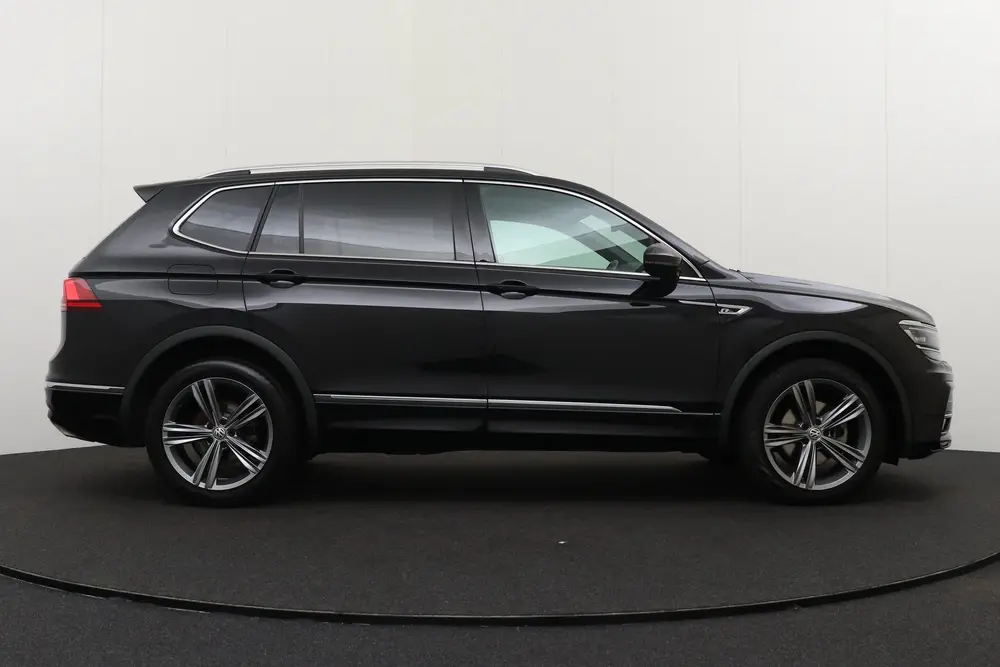 Volkswagen Tiguan Allspace 1.5 150 PK Aut. R-Line 7p. Trekha uit 2020, foto 6