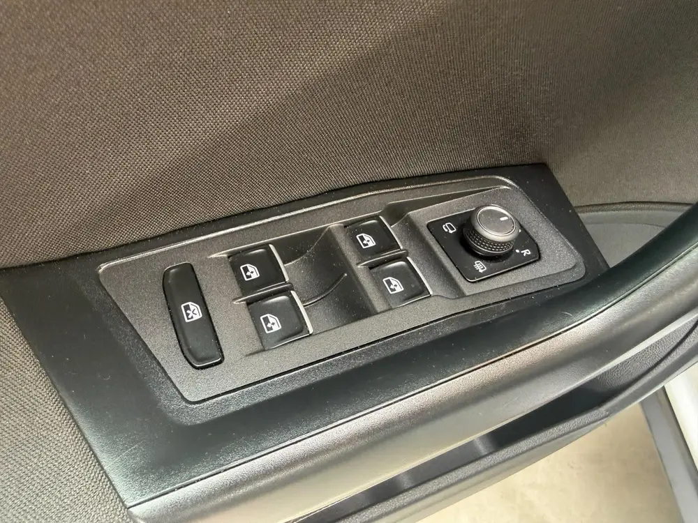 Volkswagen T-Roc 1.5 TSI Style Adaptieve cruise control | Cl uit 2021, foto 4