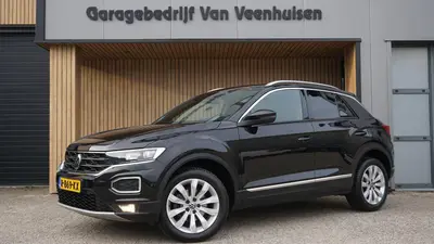 Volkswagen T-Roc 1.5 TSI 150pk DSG Sport Clima Keyless DAB V uit 2022