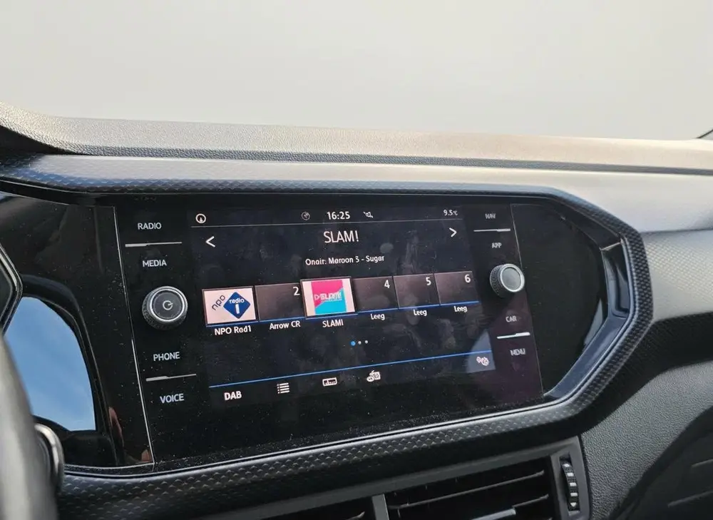 Volkswagen T-Cross 1.0 TSI DSG Life ADAPTIVE CRUISE TREKHAAK uit 2019, foto 9