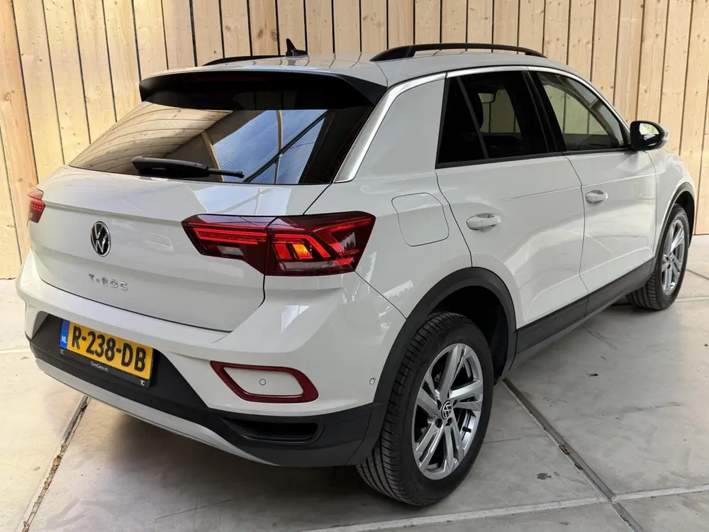 Volkswagen T-Roc 1.0 TSI Life 75 Edition Apple CarPlay/Andro uit 2022, foto 2