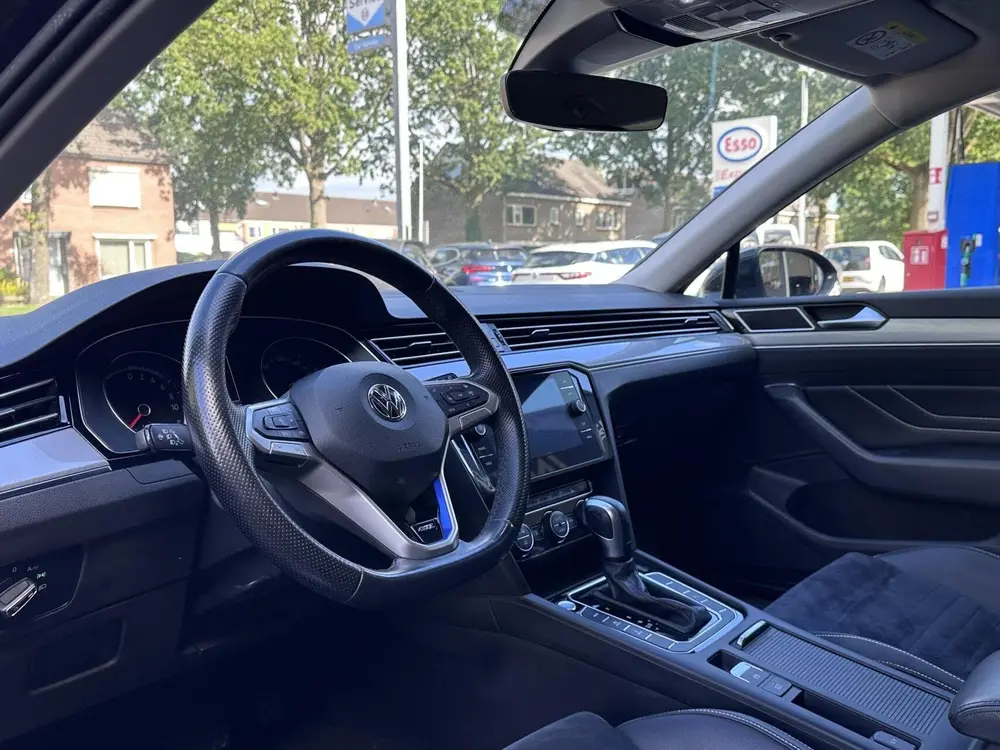 Volkswagen Passat Variant 1.4 TSI PHEV GTE Highline Led, ACC uit 2020, foto 2