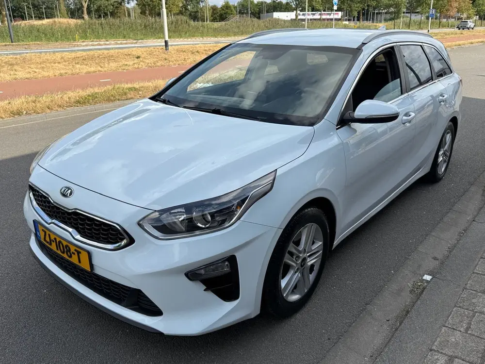Kia Ceed Sportswagon 1.0 T-GDi DynamicLine/Navi/Camera/Carpl uit 2019, foto 2
