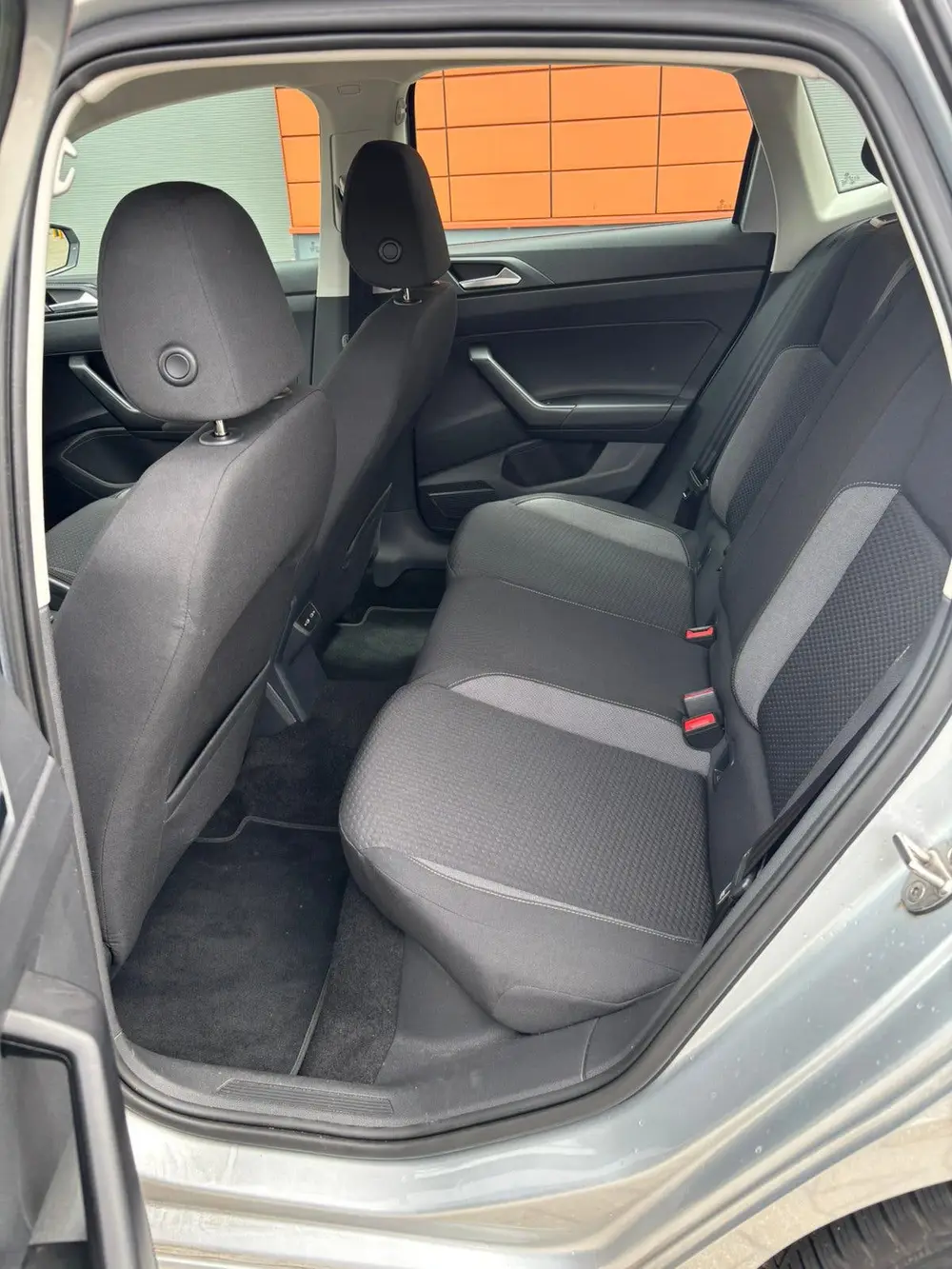 Volkswagen Polo 1.0 MPI 80pk 2022 Grijs uit 2022, foto 15