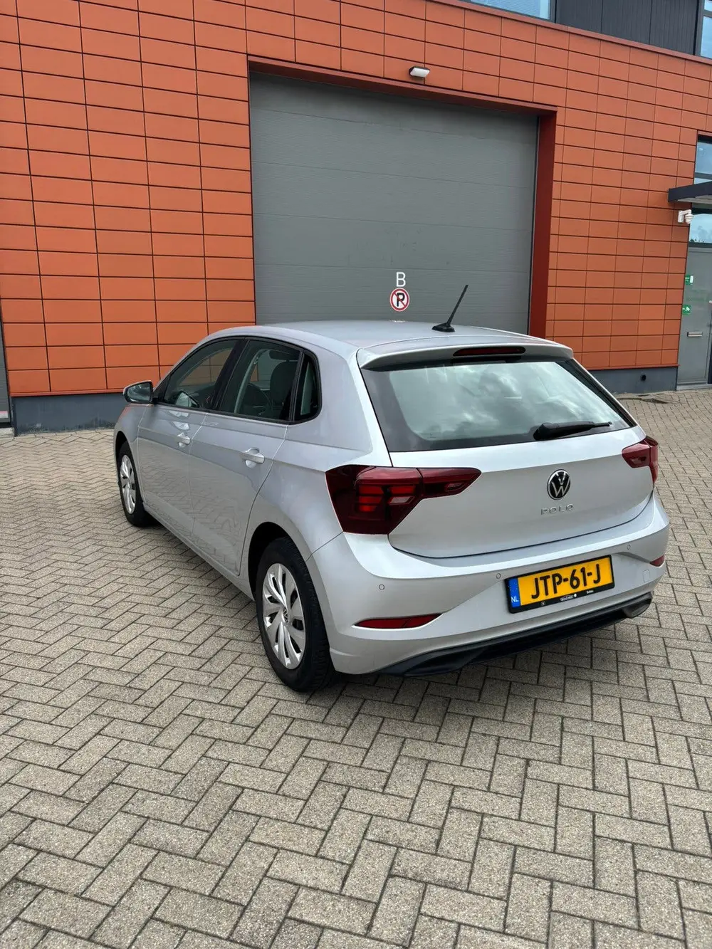 Volkswagen Polo 1.0 MPI 80pk 2022 Grijs uit 2022, foto 7