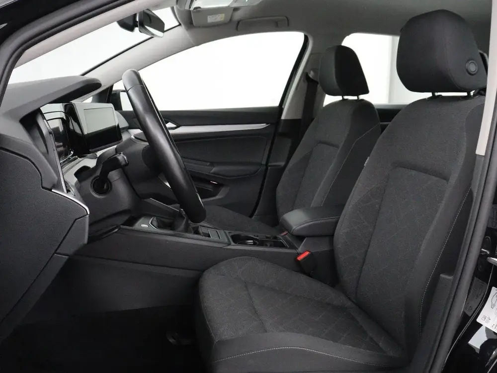Volkswagen Golf 1.0 TSI Life | Carplay | Adaptive cruise | N uit 2022, foto 5