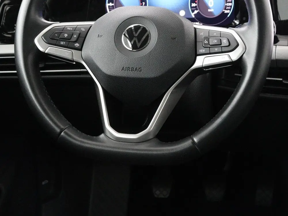 Volkswagen Golf 1.0 TSI Life | Carplay | Adaptive cruise | N uit 2022, foto 8