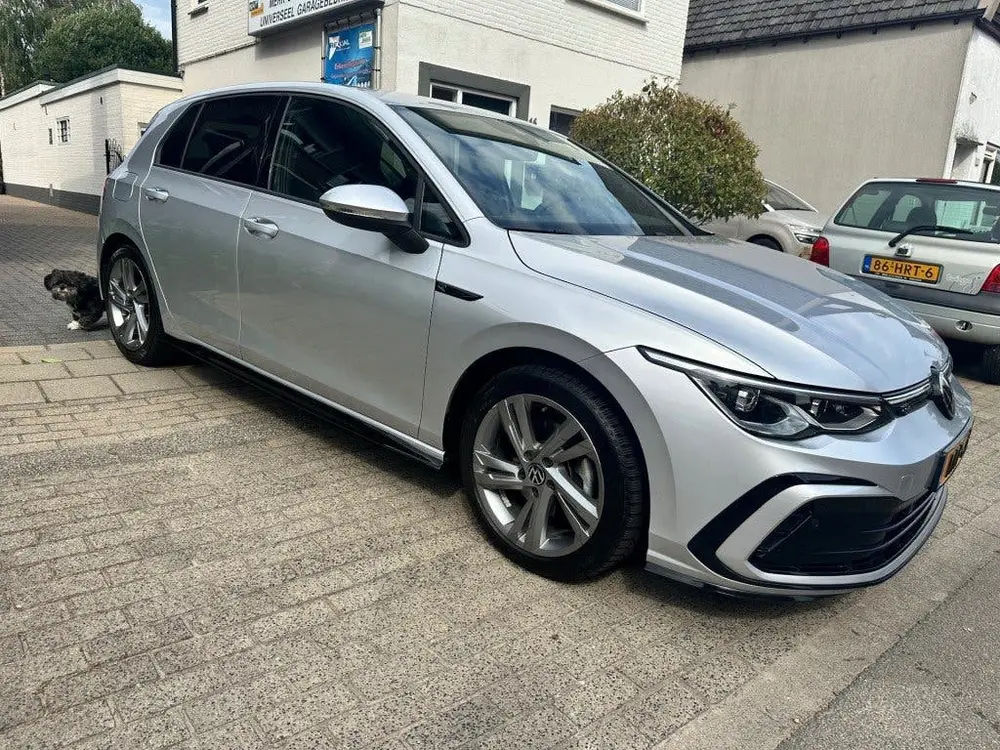 Volkswagen Golf 1.5 ETSI 2x R-LINE BNS+ DSG AUTOMAAT uit 2022, foto 4