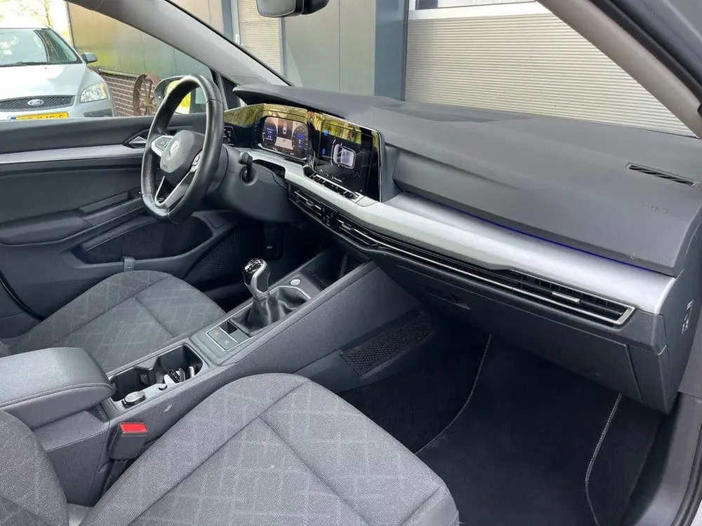 Volkswagen Golf Variant 1.0 TSI Life-Carplay-Adaptive-LM-NAP uit 2022, foto 9