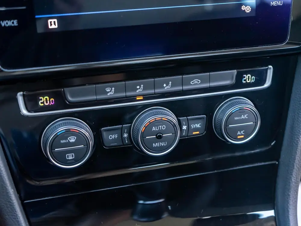 Volkswagen Golf 1.5 TSI Highline carplay - alcantara - dig. uit 2019, foto 12