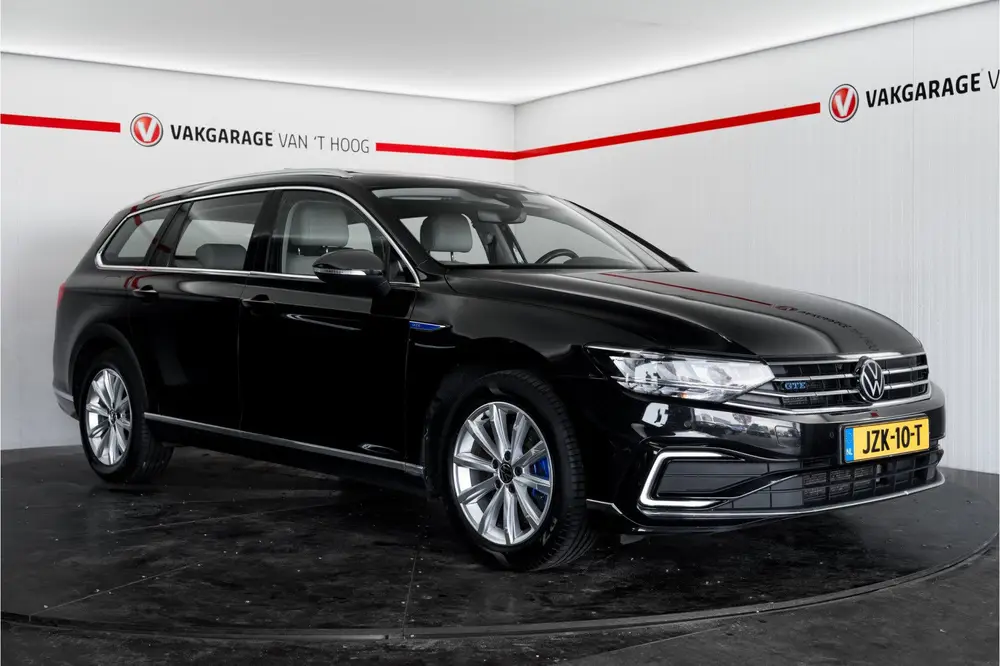 Volkswagen Passat Variant 1.4 TSI PHEV GTE Business Panorama uit 2022, foto 5