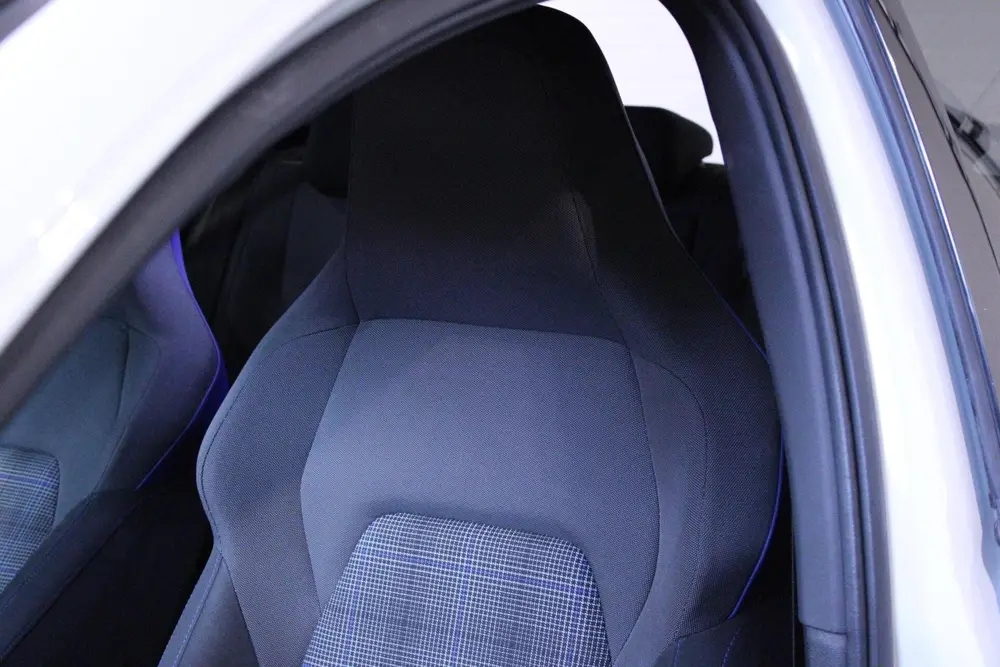 Volkswagen Golf 1.4 eHybrid GTE | Apple CarPlay | Stoelverwa uit 2021, foto 12