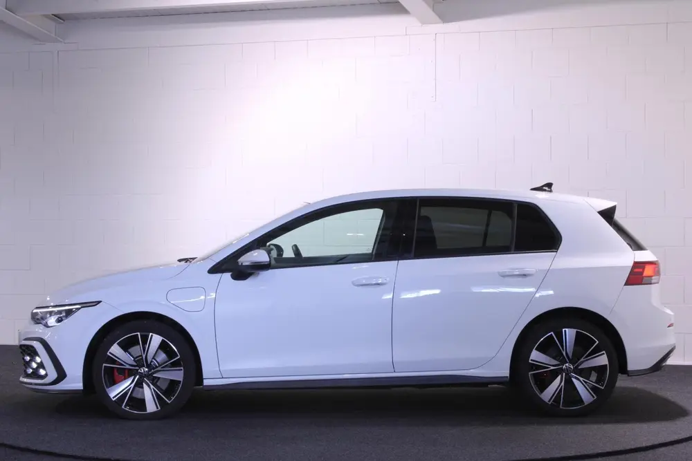 Volkswagen Golf 1.4 eHybrid GTE | Apple CarPlay | Stoelverwa uit 2021, foto 6