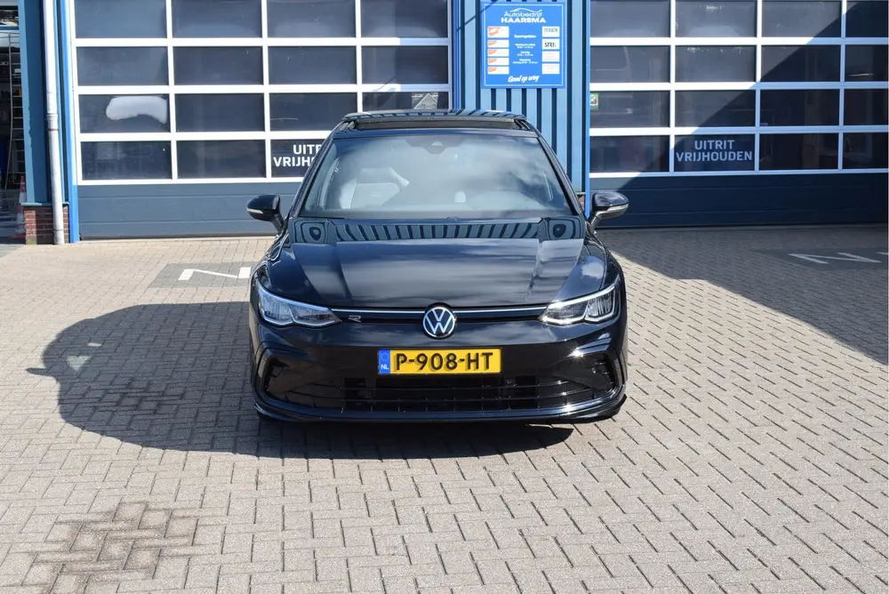 Volkswagen Golf 1.5 eTSI R-Line Business+ Panoramadak Automa uit 2022, foto 12
