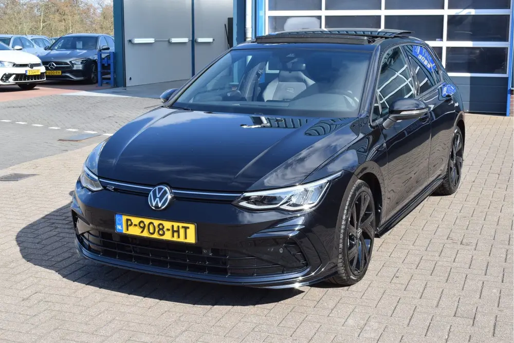 Volkswagen Golf 1.5 eTSI R-Line Business+ Panoramadak Automa uit 2022, foto 14