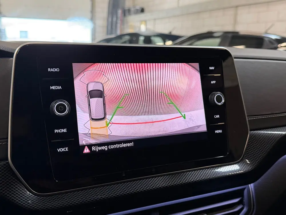 Volkswagen T-Cross 1.0 TSI R-Line|Navi|Camera|CarPlay|Pdc uit 2024, foto 17