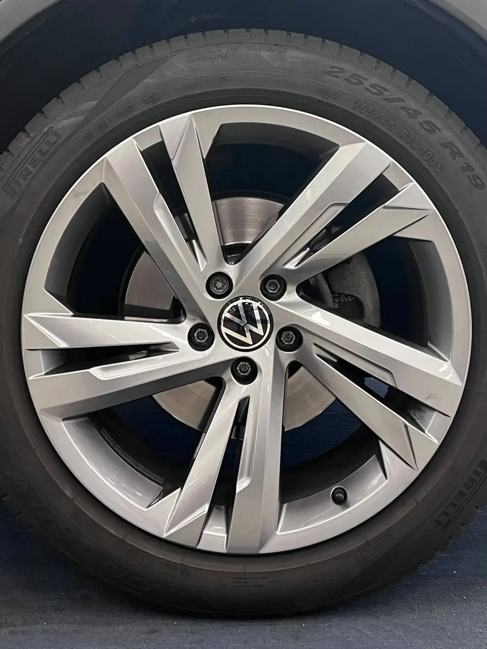 Volkswagen Tiguan 1.5 TSI ACT R-Line / NAVI / VIRTUAL / ADAP uit 2020, foto 14