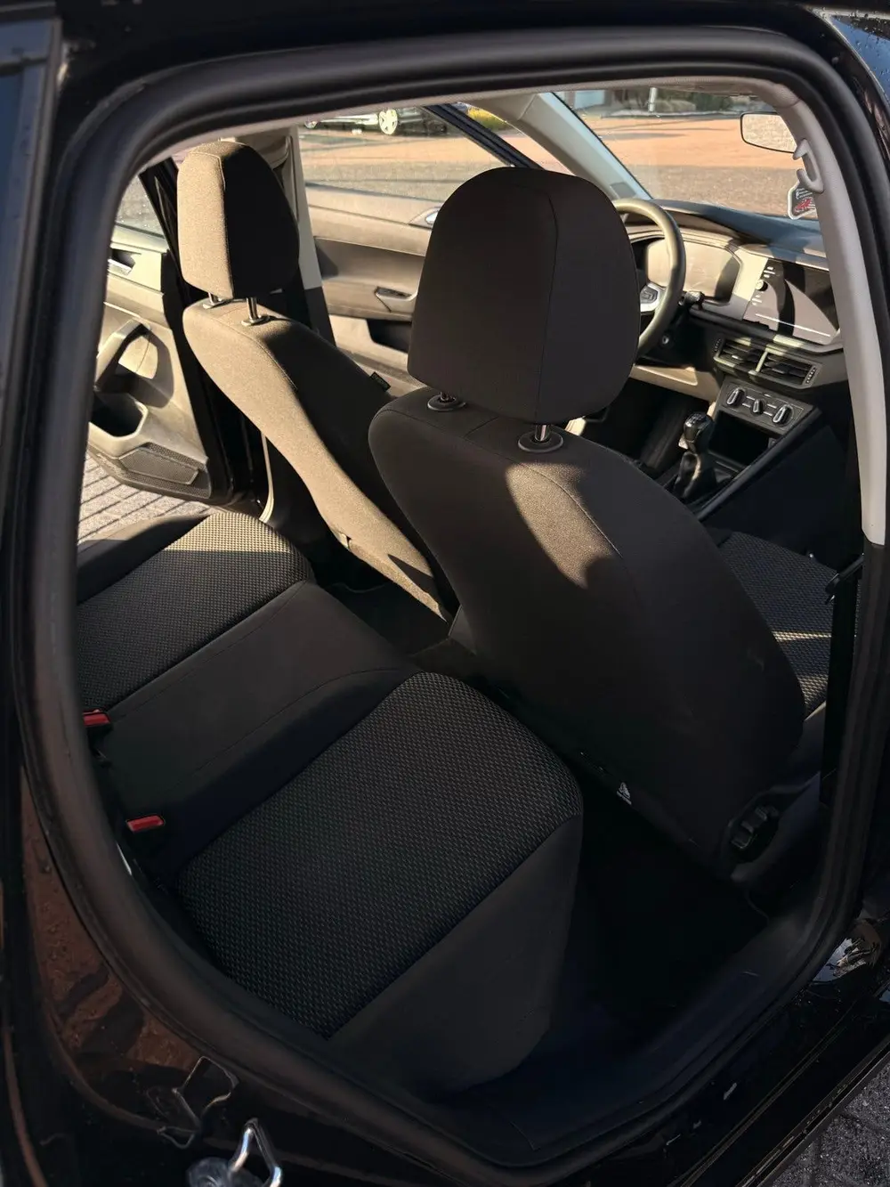 Volkswagen Polo 1.0 TSI 95pk 2024 Zwart uit 2024, foto 10