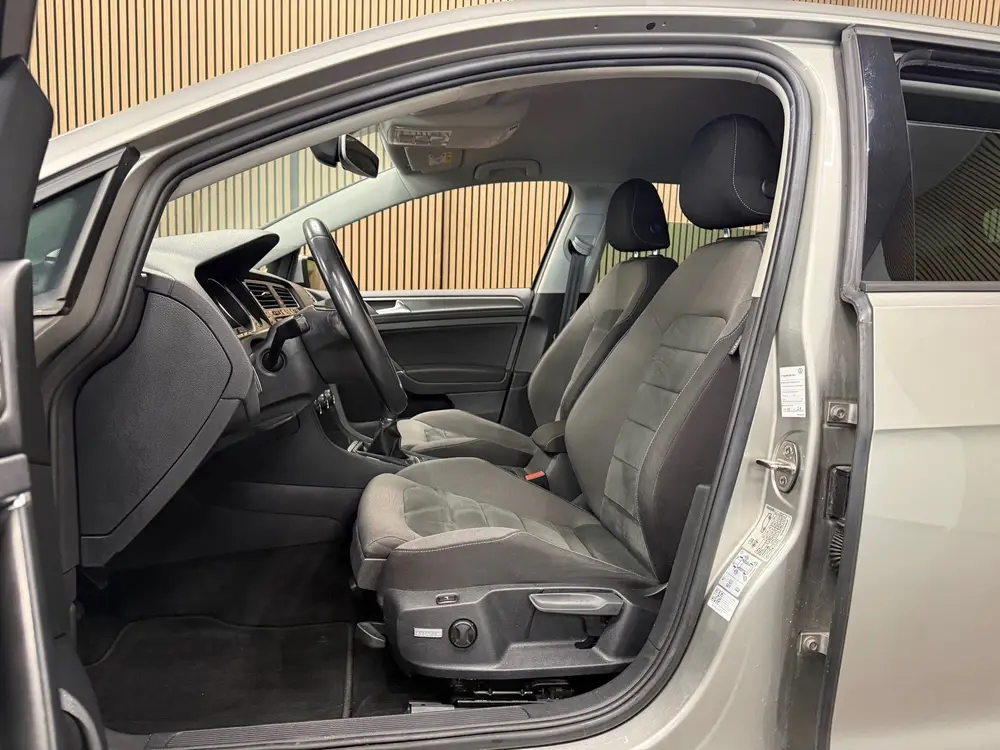 Volkswagen Golf 1.0 TSI Comfortline Business * Dealer onderh uit 2019, foto 11