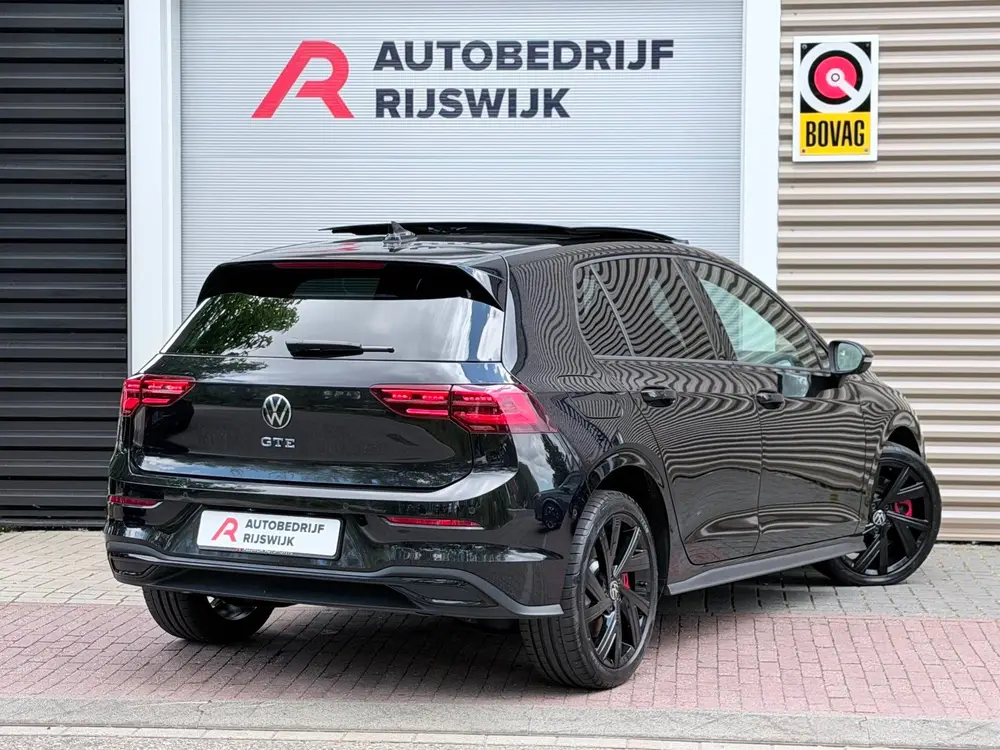 Volkswagen Golf 1.4 eHybrid GTE Pano/Matrix/Trekhaak uit 2022, foto 4