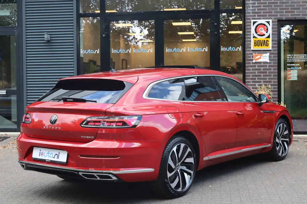 Volkswagen Arteon Shooting Brake 1.4 TSI eHybrid R-Line Pano uit 2021, foto 2