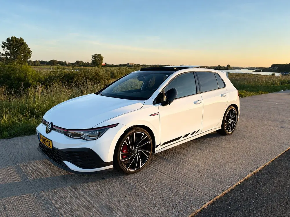 Volkswagen Golf Clubsport 2.0 TSI 300 PK Dsg7 2021 Wit uit 2021, foto 4