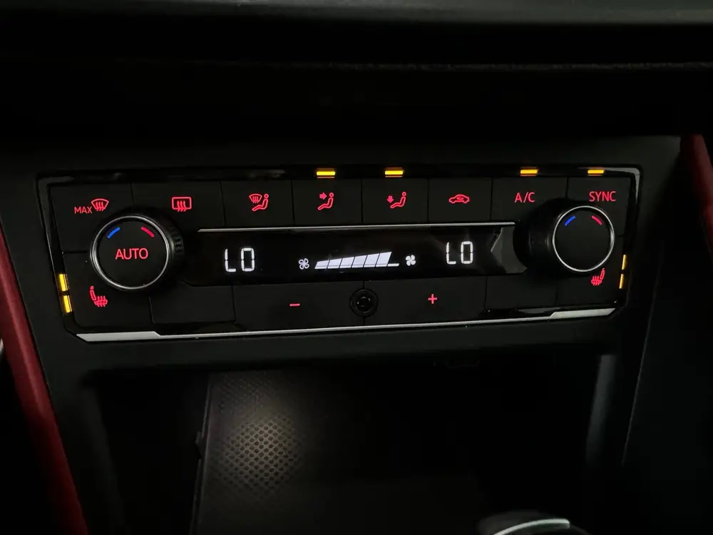 Volkswagen Polo 2.0 TSI GTI Pano|CarPlay|Beats|Stoelverwarmi uit 2019, foto 15