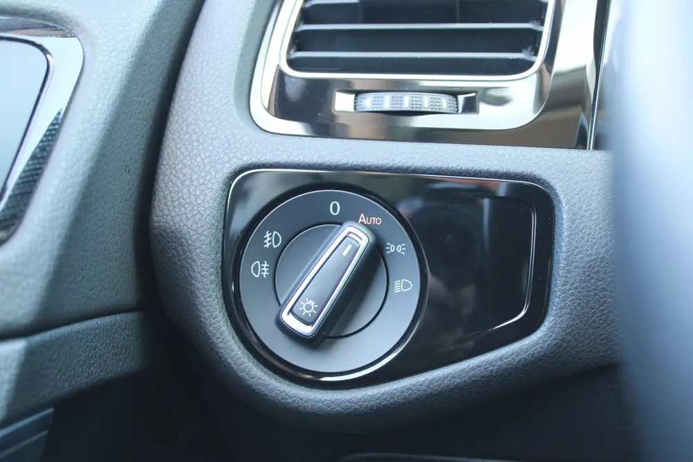 Volkswagen Golf 1.0 TSI Highline AdaptiveCruise VirtualCockp uit 2019, foto 13