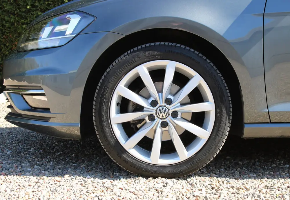 Volkswagen Golf 1.0 TSI Highline AdaptiveCruise VirtualCockp uit 2019, foto 5