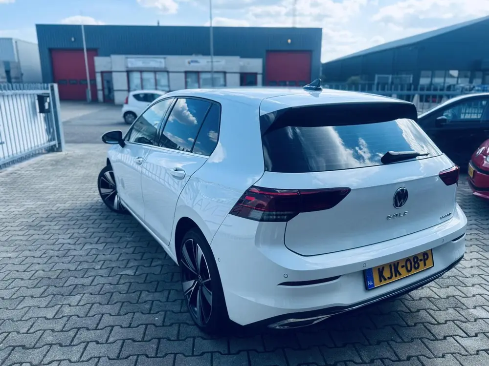Volkswagen Golf 1.4 TSI eHybrid DSG STYLE Navi/ CarPlay/ ACC uit 2022, foto 10