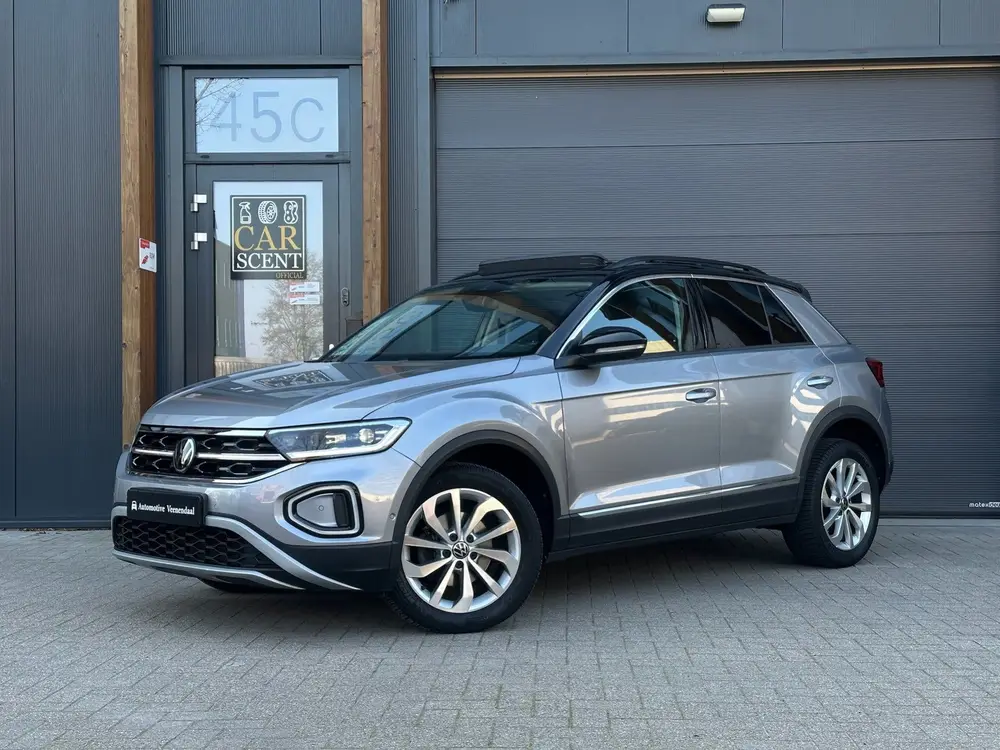 Volkswagen T-roc 1.5 TSI Style Facelift Pano Beats, Camera uit 2022