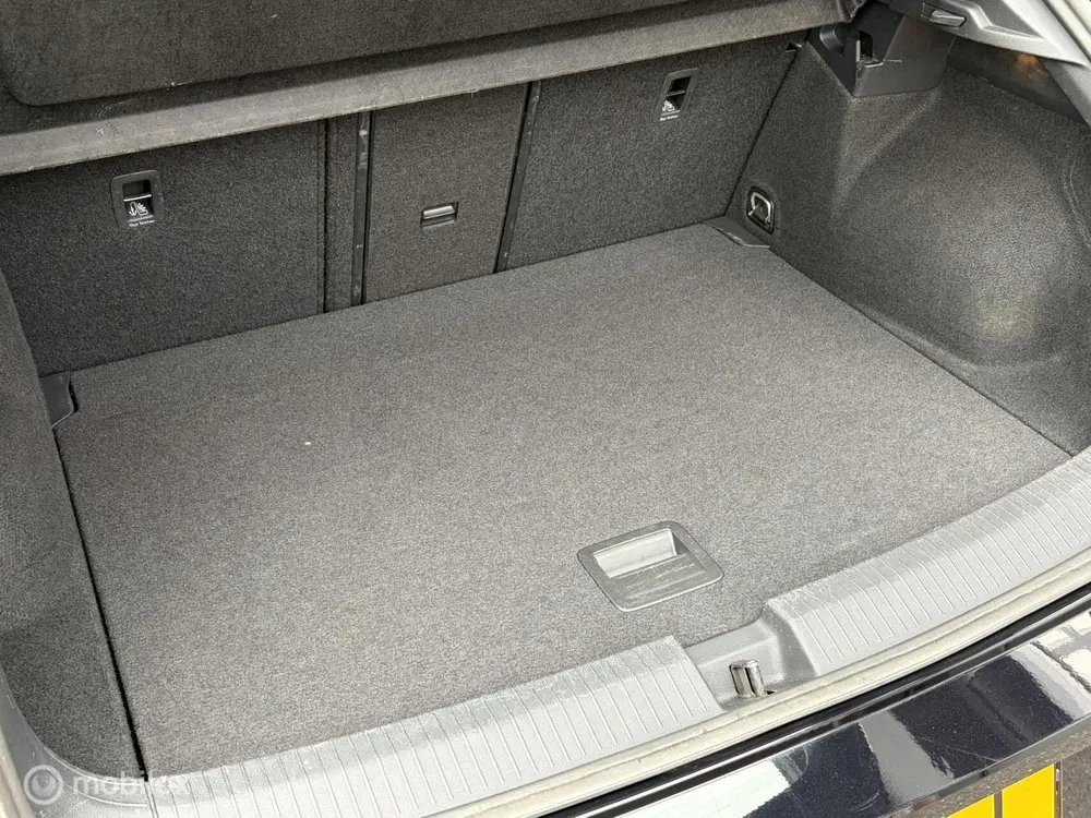 Volkswagen T-Roc 1.5 TSI R-Line Business|Nederlandse auto|1e uit 2023, foto 10