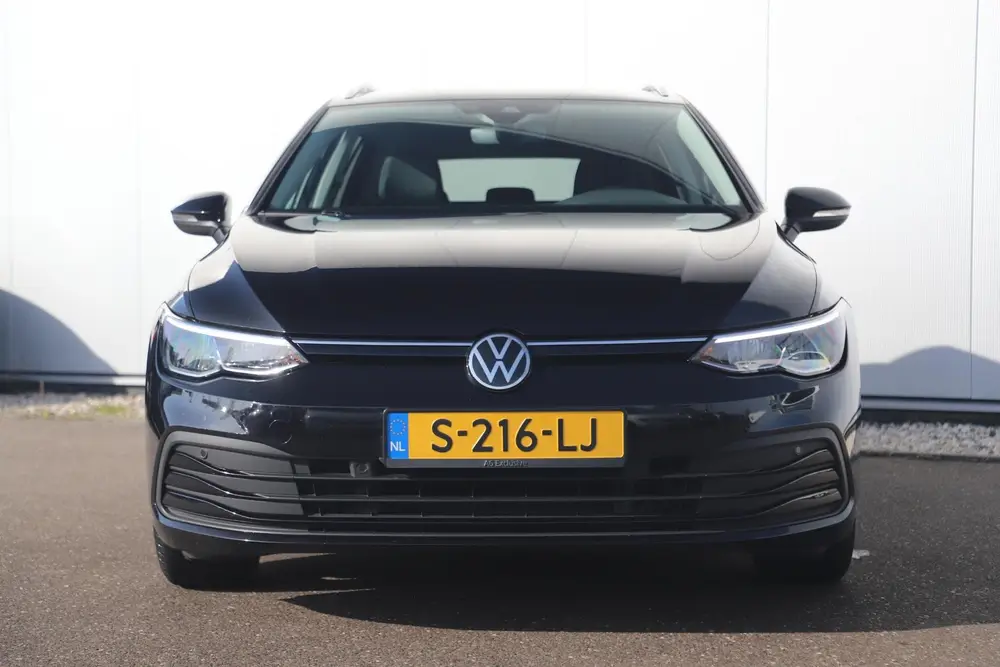 Volkswagen Golf Variant 1.0 eTSI Life Automaat Virtual Cockp uit 2023, foto 2