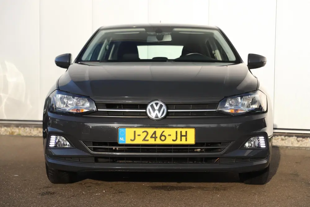 Volkswagen Polo 1.0 TSI Comfortline 95PK NAP Clima 15 inch L uit 2020, foto 2