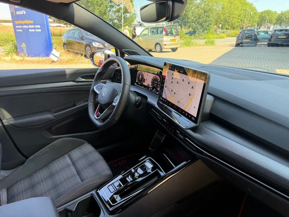 Volkswagen Golf 2.0 TSI GTI 265PK AUTOMAAT PANO NAVI CAMERA uit 2025, foto 15