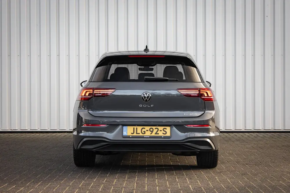 Volkswagen Golf 1.5 eHybrid 204pk Life Edition | 18" Velgen uit 2025, foto 9