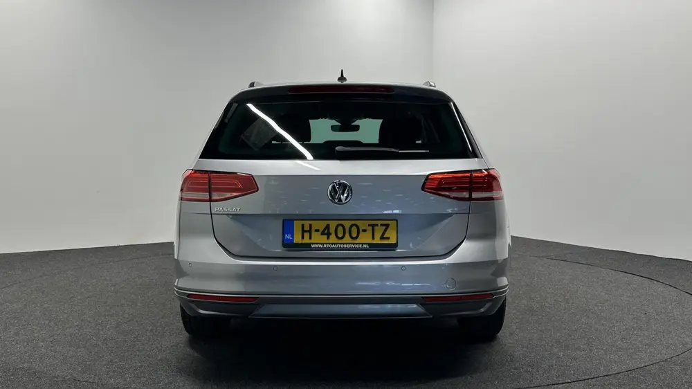 Volkswagen Passat Variant 1.5 TSI Highline NAVI CARPLAY CRUI uit 2019, foto 7