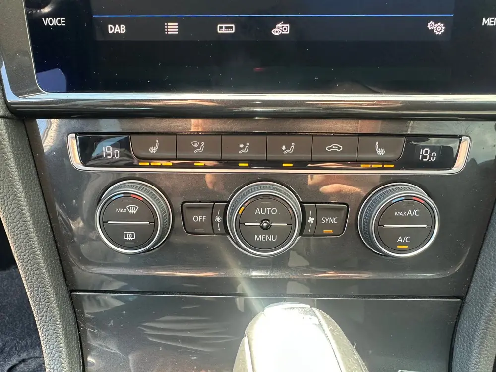 Volkswagen Golf 1.5 TSI 130pk 2019 Rood uit 2019, foto 14