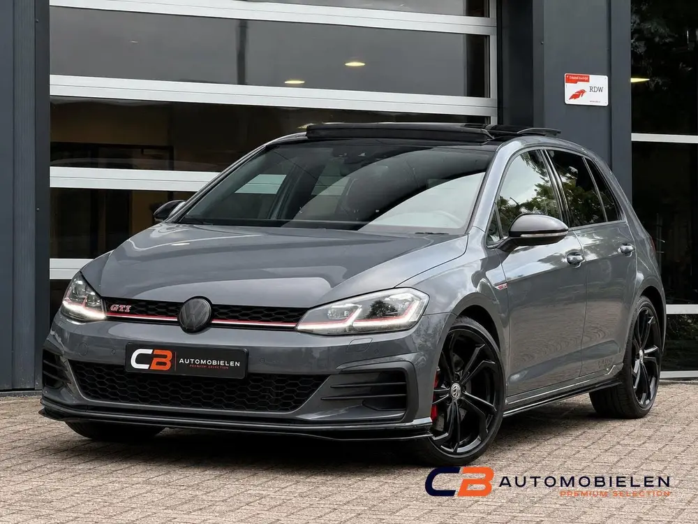 Volkswagen Golf 2.0 GTI TCR | Navigatie | Panoramadak | Virt uit 2019