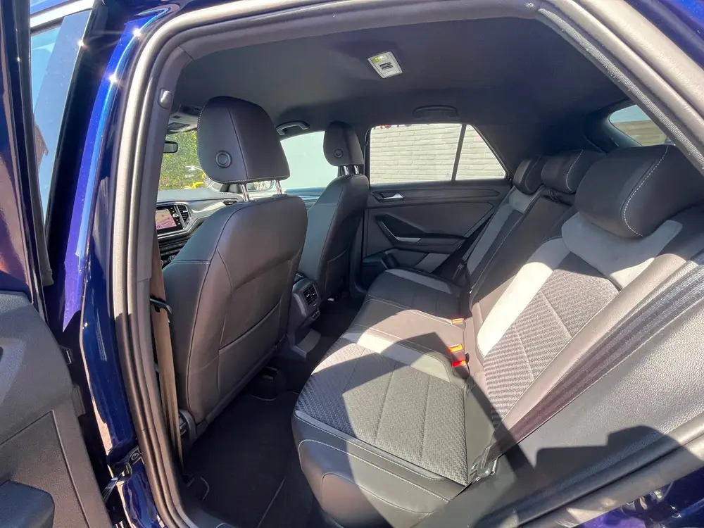 Volkswagen T-Roc 1.5 TSI 150PK R-line virtual trekhaak camer uit 2020, foto 17