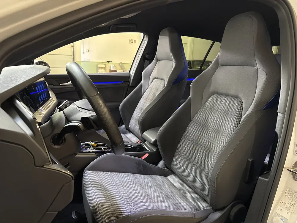 Volkswagen Golf GTE 245PK HYBRID SPORT CARPLAY/ACC/SFEERVERL uit 2022, foto 15