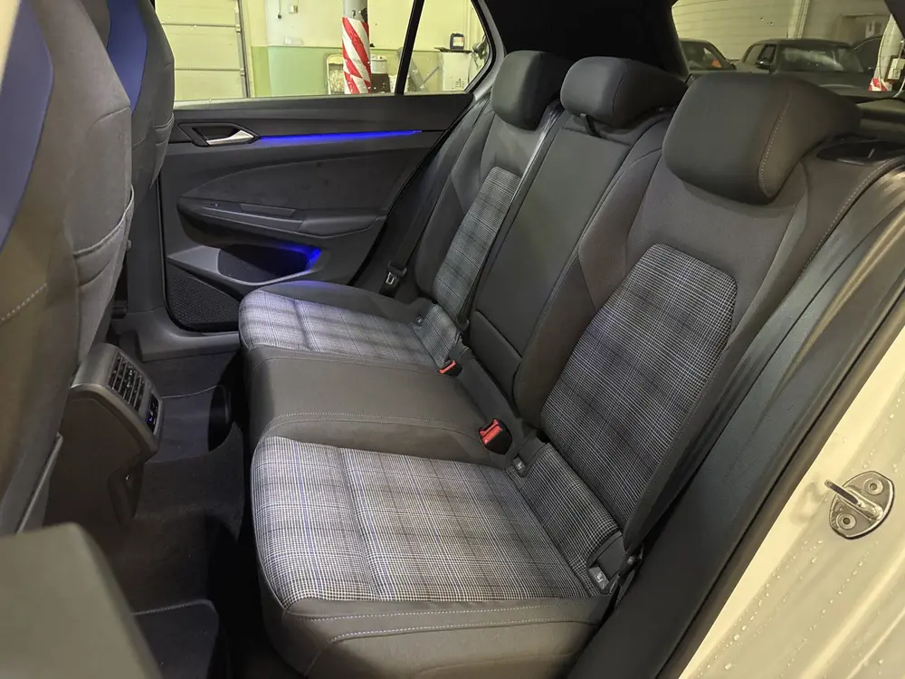 Volkswagen Golf GTE 245PK HYBRID SPORT CARPLAY/ACC/SFEERVERL uit 2022, foto 16
